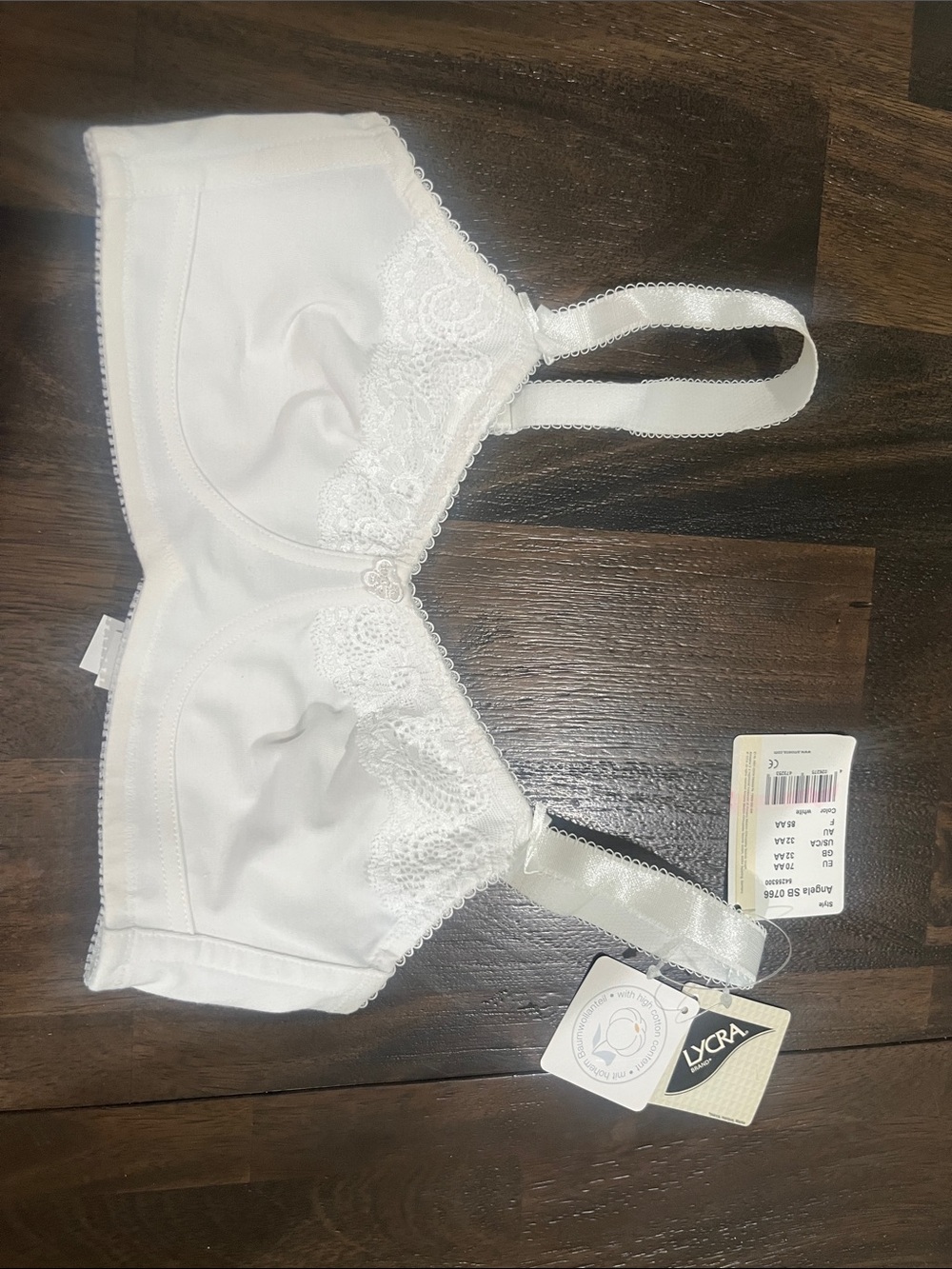 Amoena Angela SB 0766 NWT 32AA 32 AA  Women's White Lace Detail Soft-Cup Bra NWT